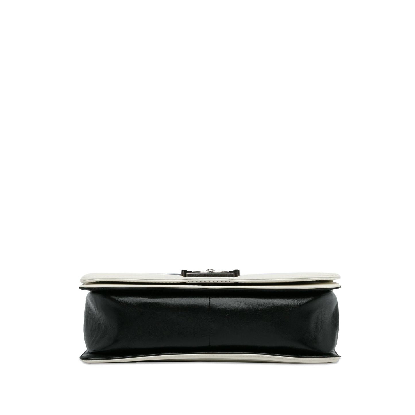 Chanel Medium Lambskin Boy Bicolor Flap Bag (SHG-MjfI80)