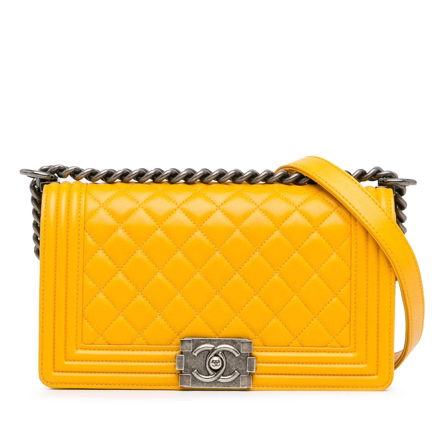 Chanel Medium Lambskin Boy Flap (SHG-uTIxdw)