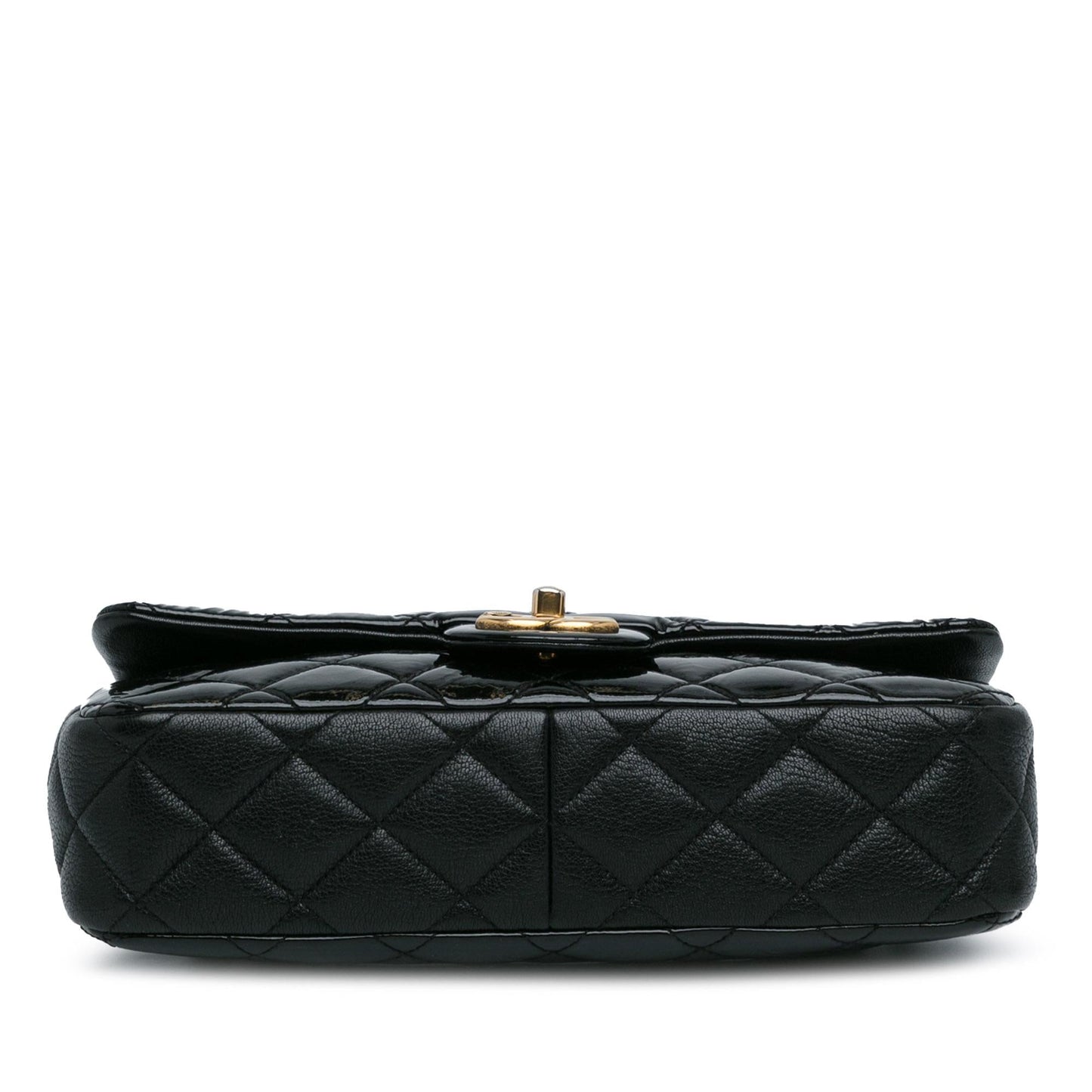 Luxury Chanel Medium Patent Goatskin CC Eyelet Flap (SHG-7lc5oU)