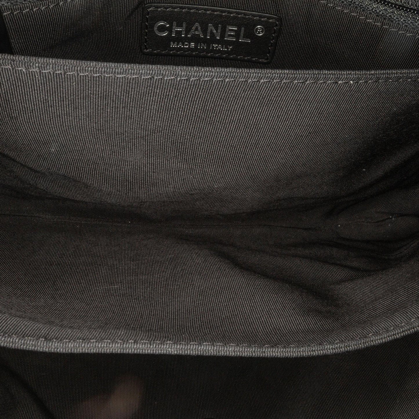 Chanel Medium Quilted Lambskin Grosgrain Two Tone Flap (SHG-IGkksY)
