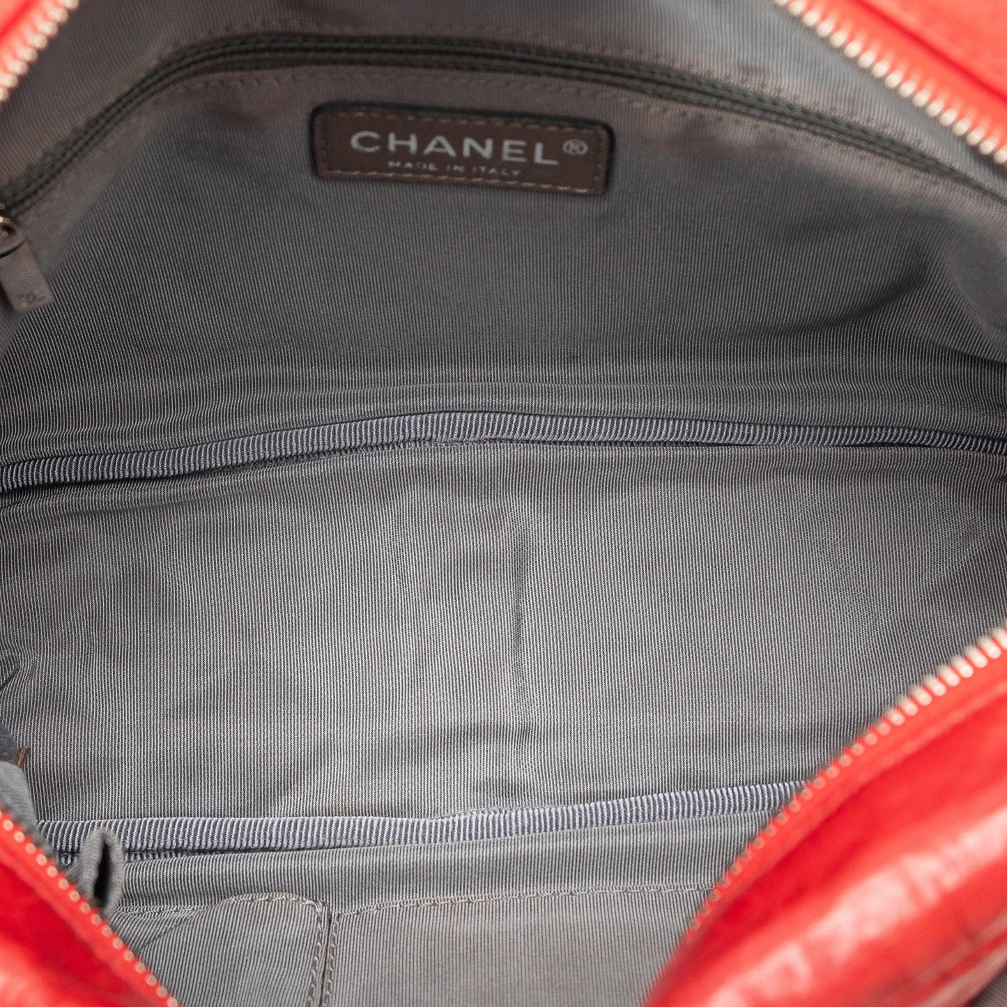 Chanel Medium Quilted Reissue Camera Bag (SHG-kPyxIN)