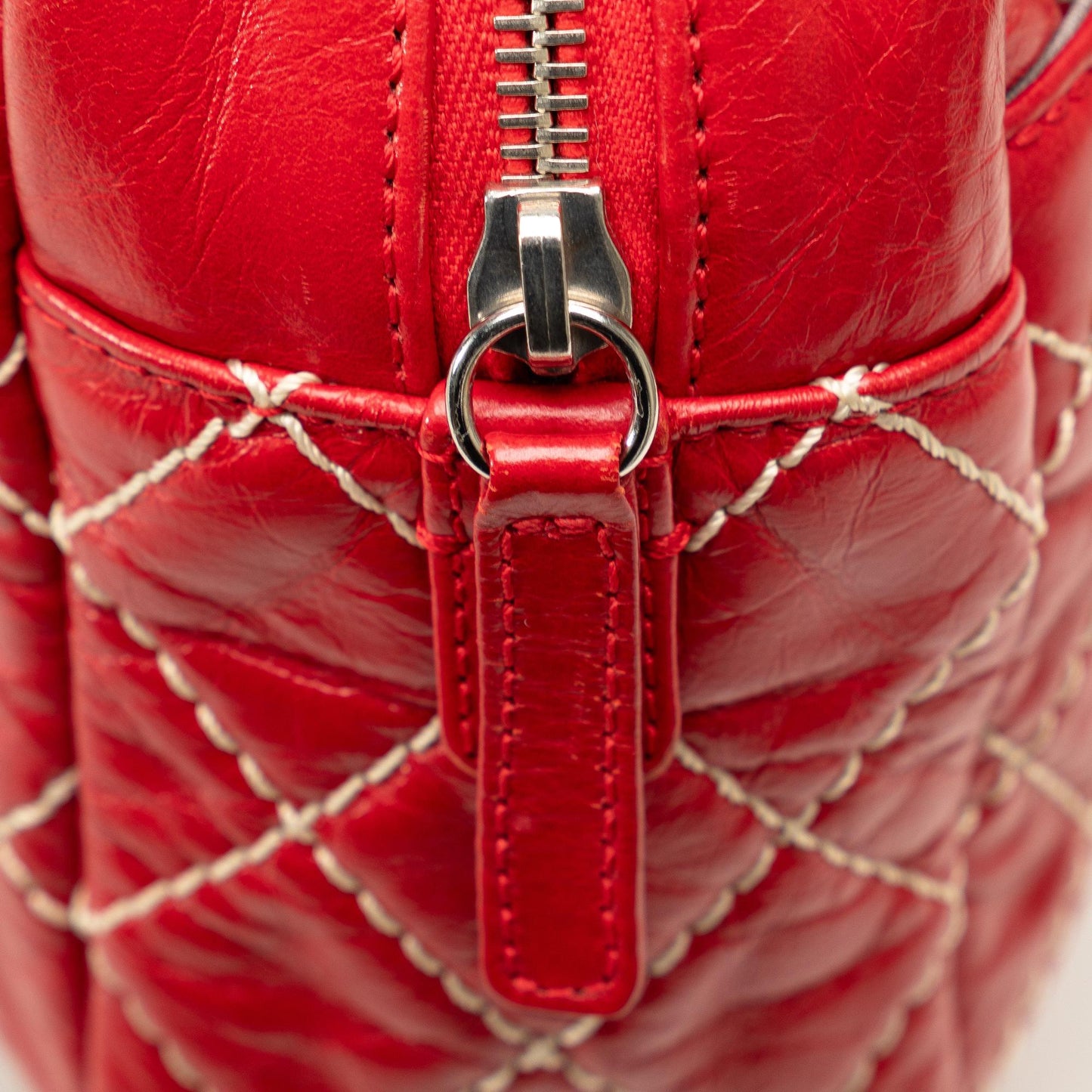 Chanel Medium Quilted Reissue Camera Bag (SHG-42CayJ)