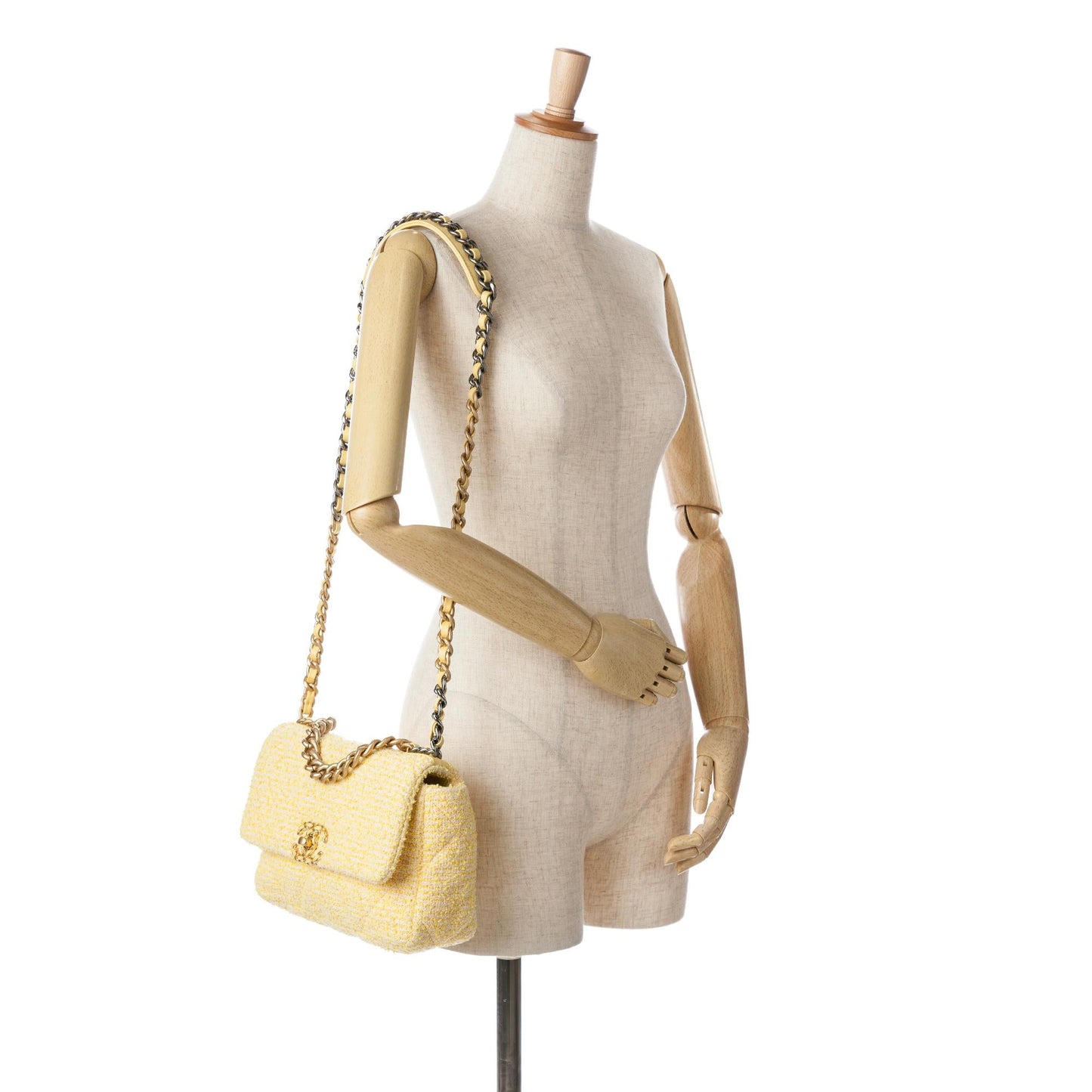 Chanel Medium Tweed 19 Flap (SHG-MtdIAp)