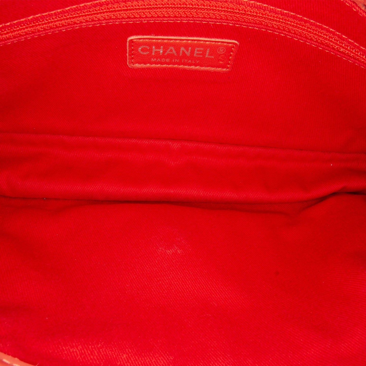 Chanel Medium Up In The Air Flap (SHG-VKAPFw)