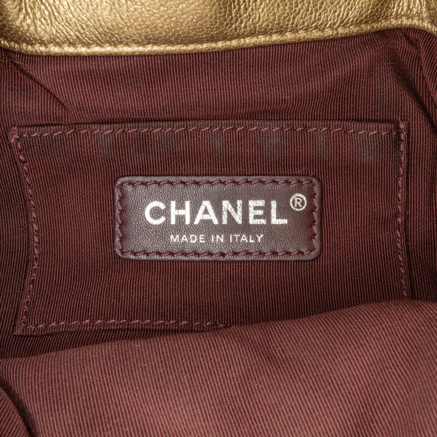Chanel Metallic CC Charm Bucket Bag (SHG-93xcUo)