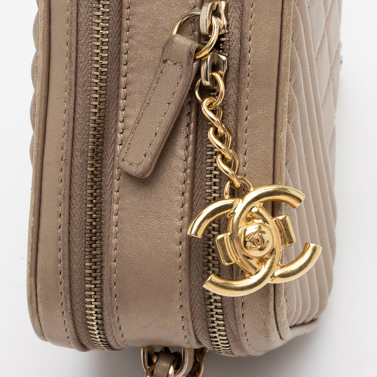 Chanel Metallic Lambskin Coco Camera Mini Shoulder Bag (SHF-7xYr5Z)