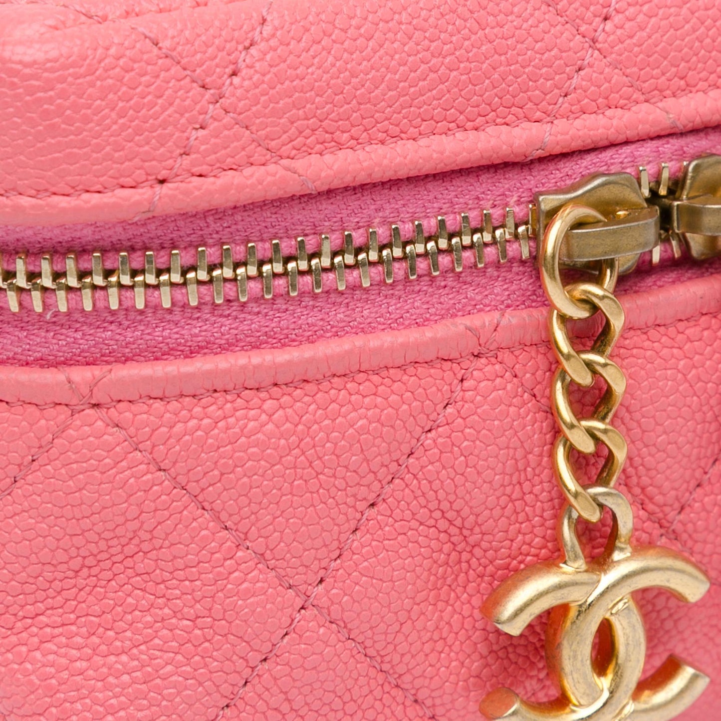 Chanel Micro Caviar Chain Vanity Bag (SHG-LbgD5F)