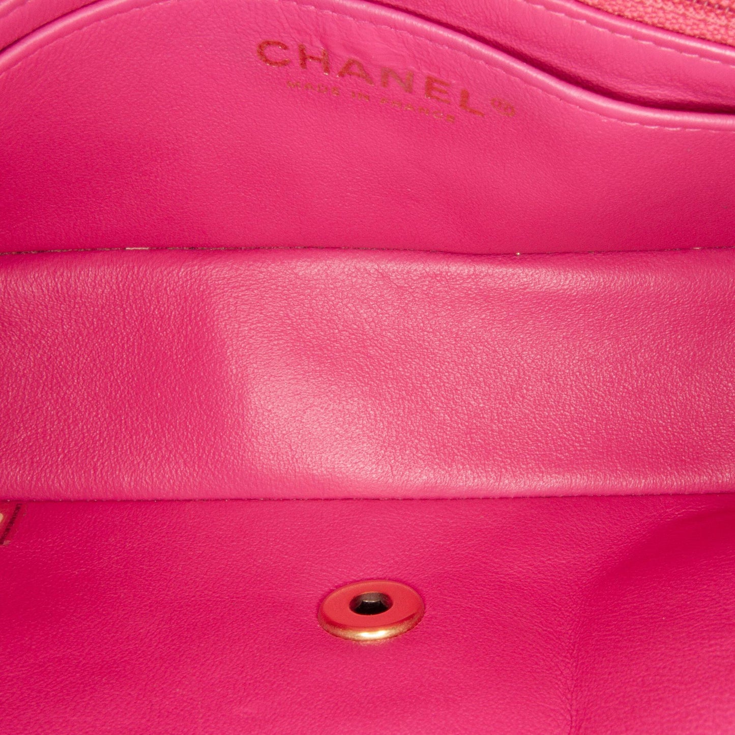 Chanel Mini Chevron Quilted Lambskin Rectangular Flap (SHG-nY0kHq)