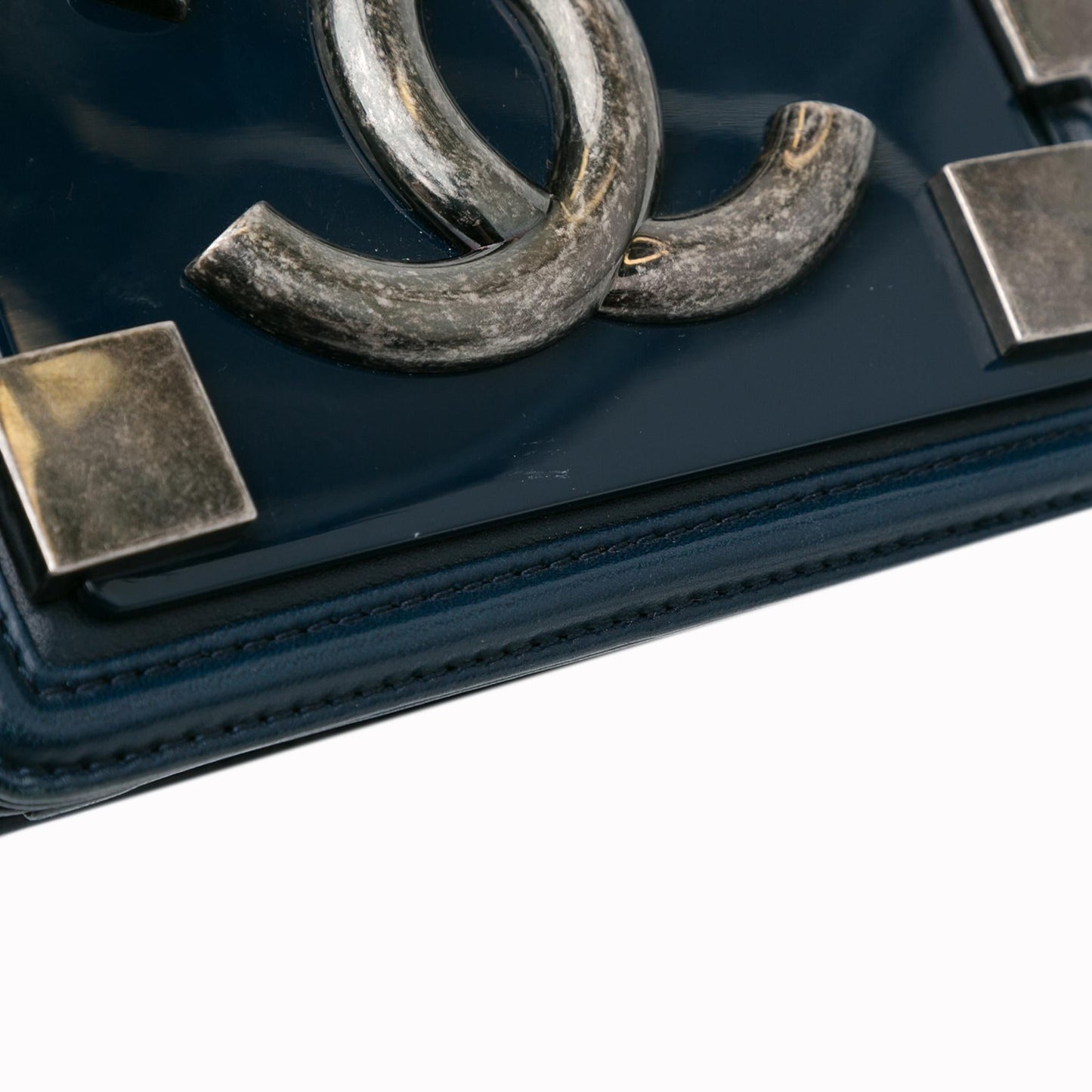 Chanel Mini Plexiglass and Leather Boy Brick Flap (SHG-IaaHc5)