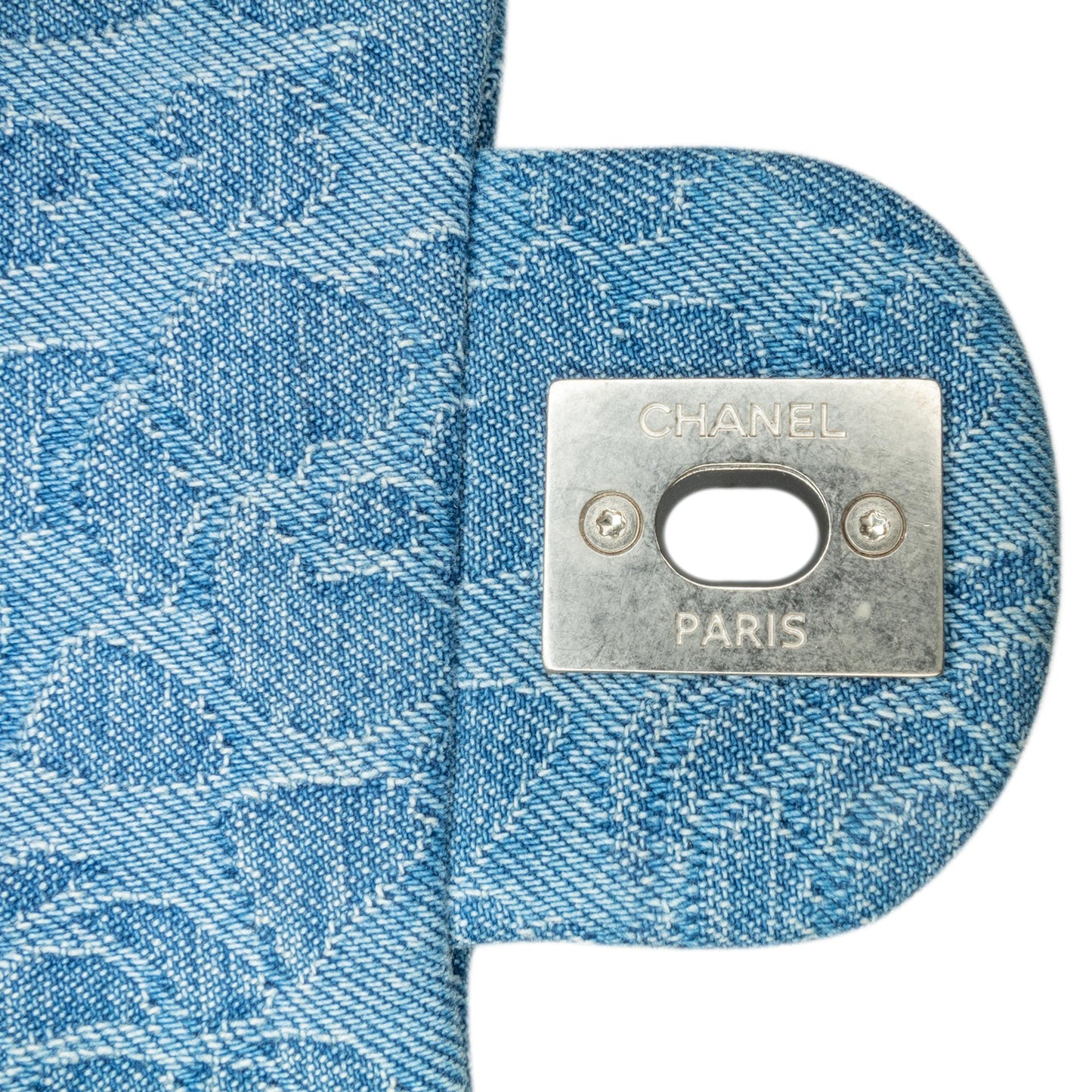 Chanel Mini Quilted Denim Camellia Sweetheart Flap (SHG-Z6FxHj)
