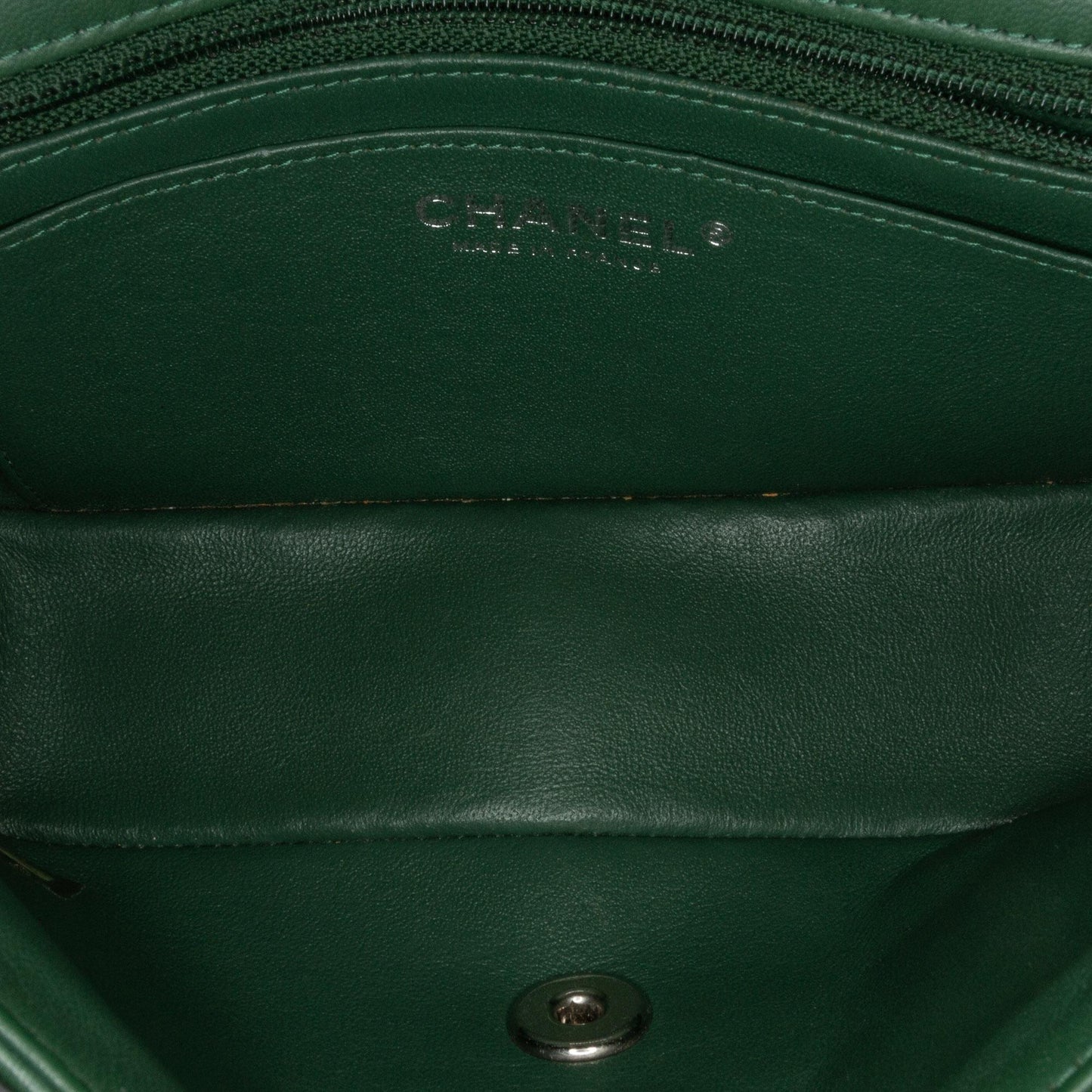 Chanel Mini Rectangular Classic Lambskin Single Flap (SHG-VkUtVQ)