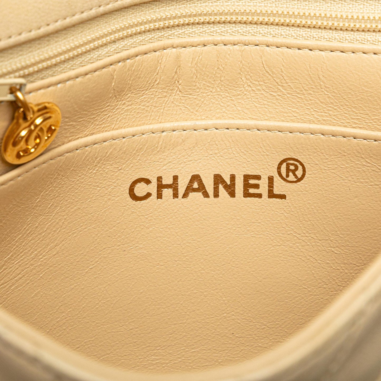 Chanel Mini Square Classic Lambskin Single Flap (SHG-bqoEbP)