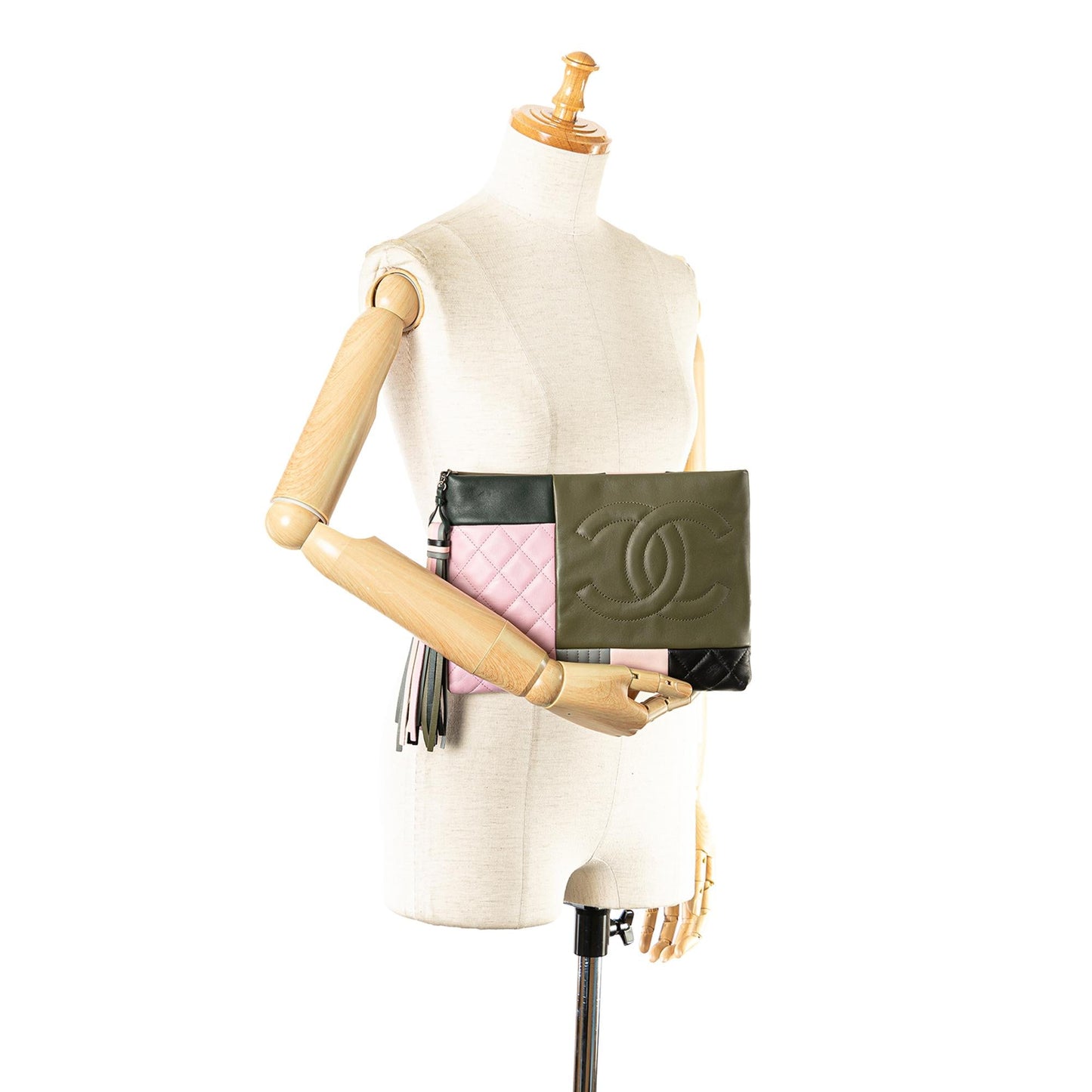 Chanel Multicolor Quilted Patchwork Pouch (SHG-oCFnuX)