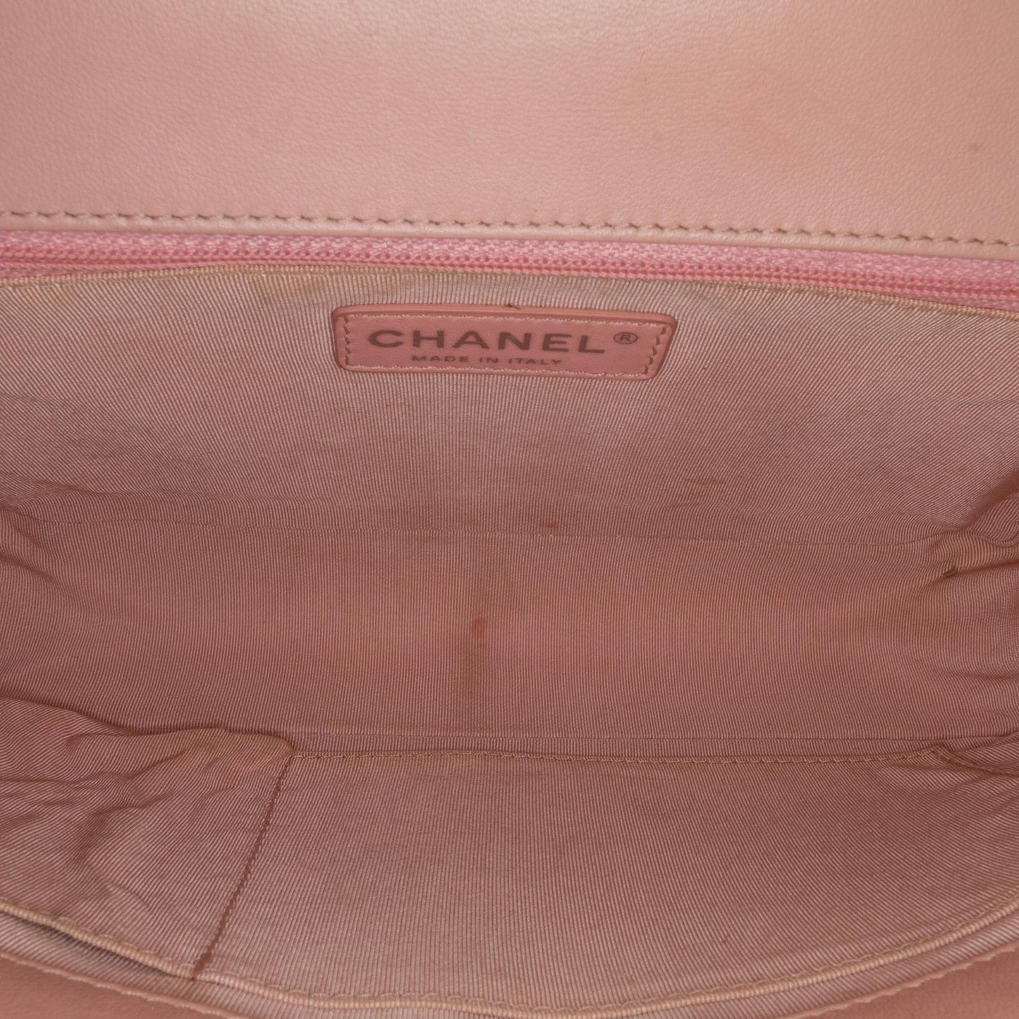 Chanel New Medium Lambskin Boy Flap (SHG-E3e9vY)