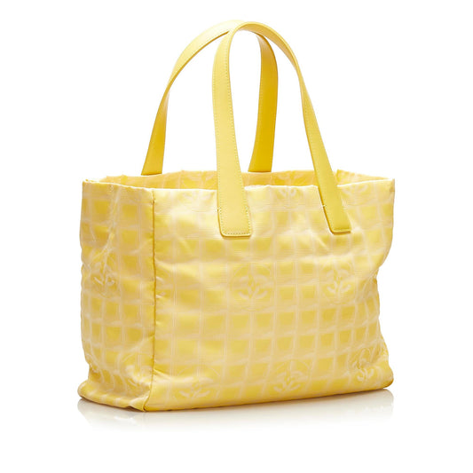 Chanel New Travel Line Tote (SHG-35245)