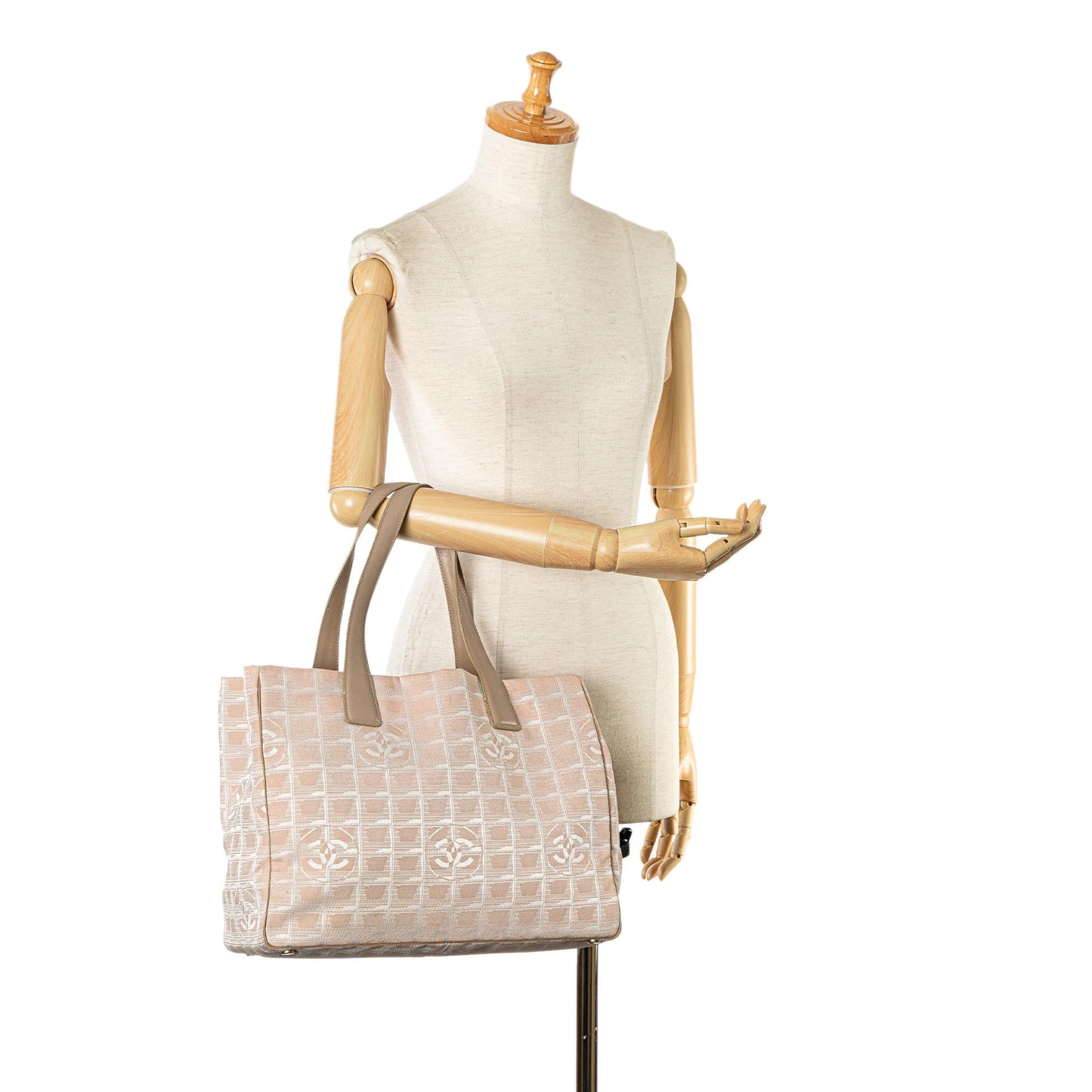 Chanel New Travel Line Tote (SHG-xl7A53)
