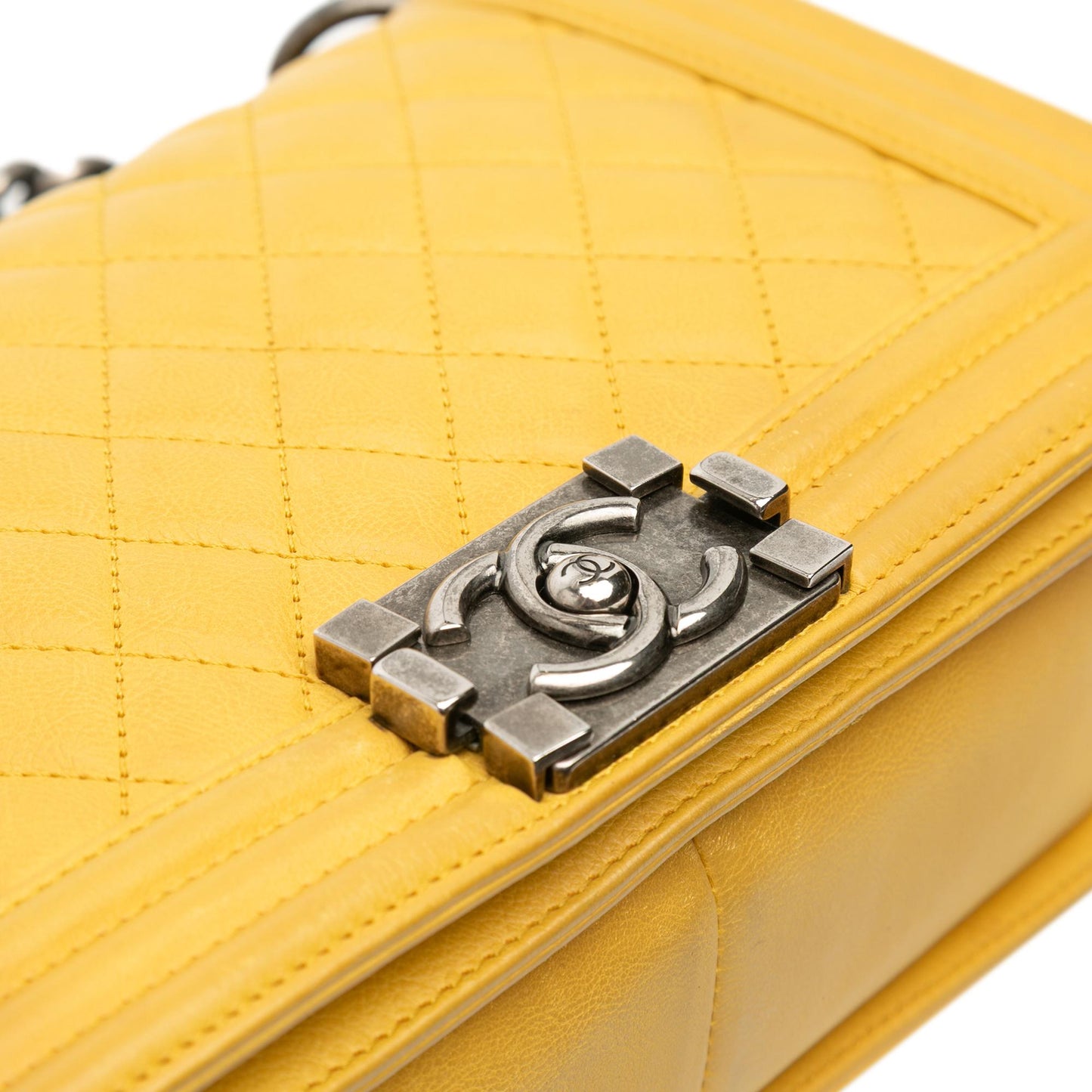 Chanel Old Medium Quilted Calfskin Boy Flap
