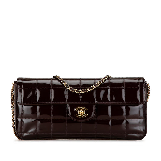 Luxury Chanel Patent Choco Bar East West Flap (SHG-0yHZCX)