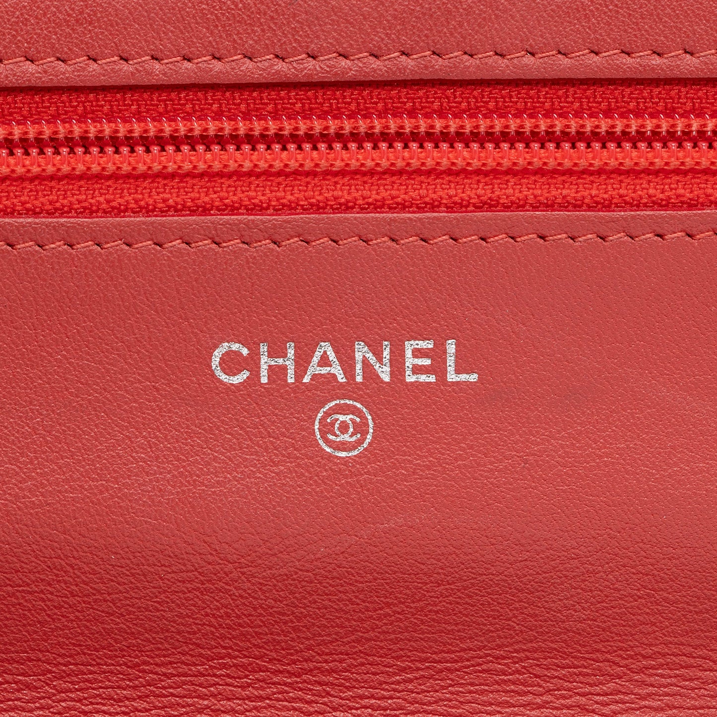 Chanel Patent Leather Classic Wallet on Chain (SHF-JIB4Sf)