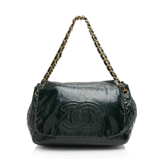 Luxury Chanel Patent Vinyl Rock and Chain Large Shoulder Bag (SHF-X1iQCV)