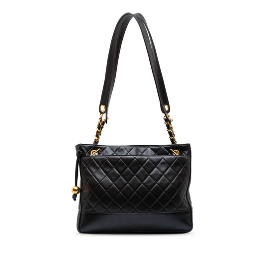 Chanel Quilted CC Lambskin Shoulder Bag (SHG-4n8pB4)