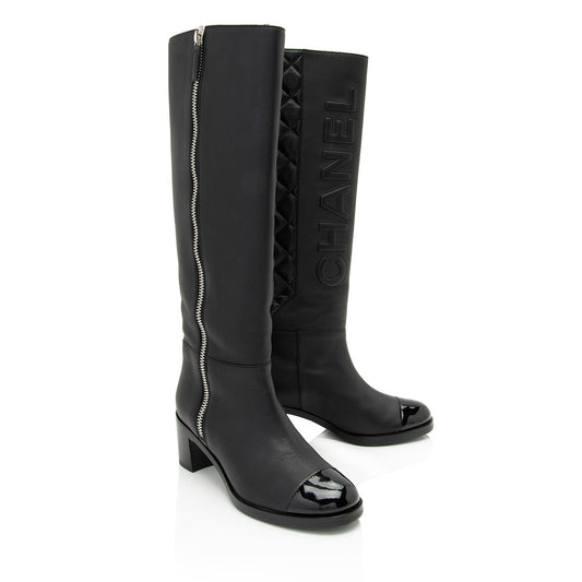 Luxury Chanel Quilted Calfskin Patent Leather Cap Toe Logo Boots - Size 7 / 37 (SHF-1bljRC)