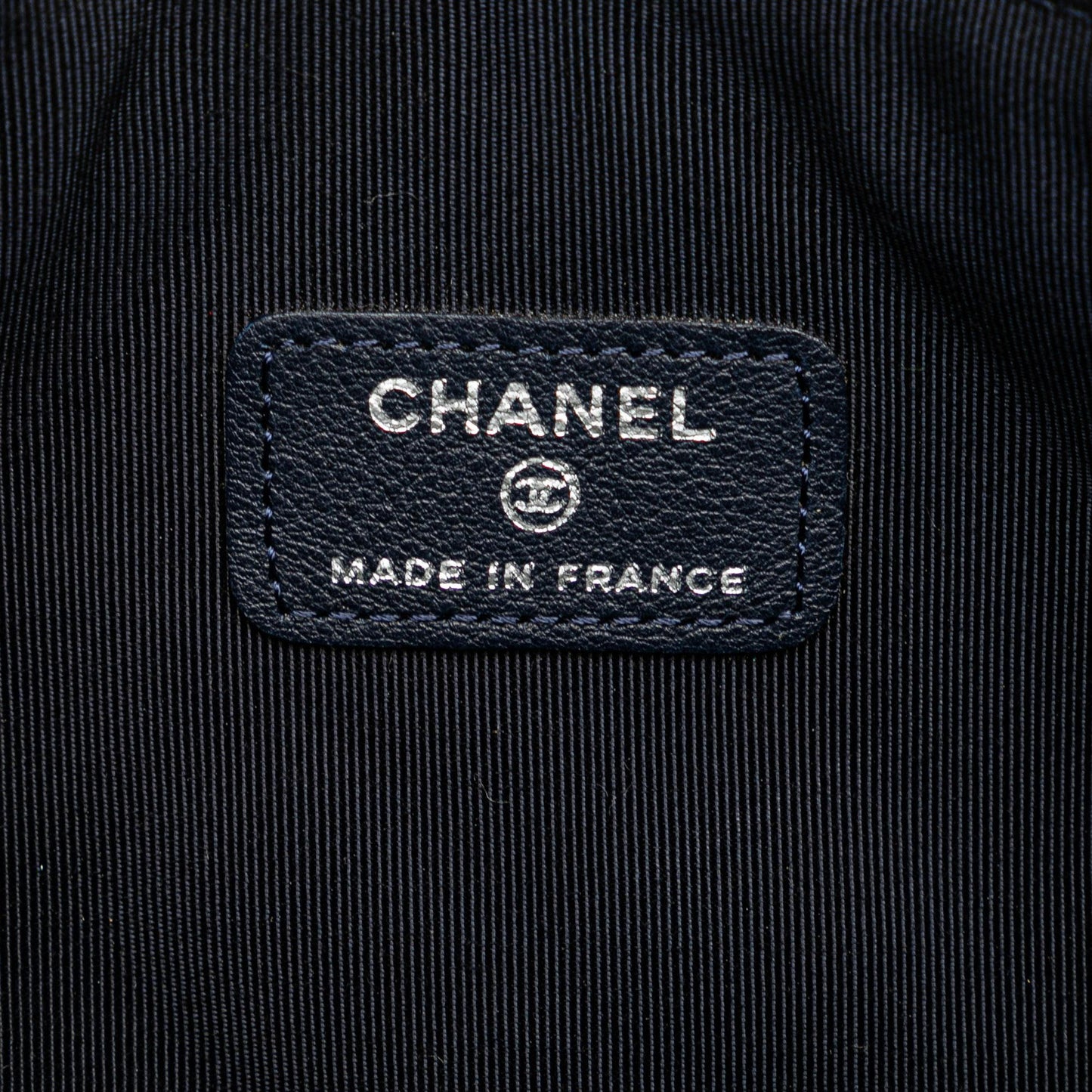 Chanel Quilted Caviar Pouch (SHG-Q8nLiP)