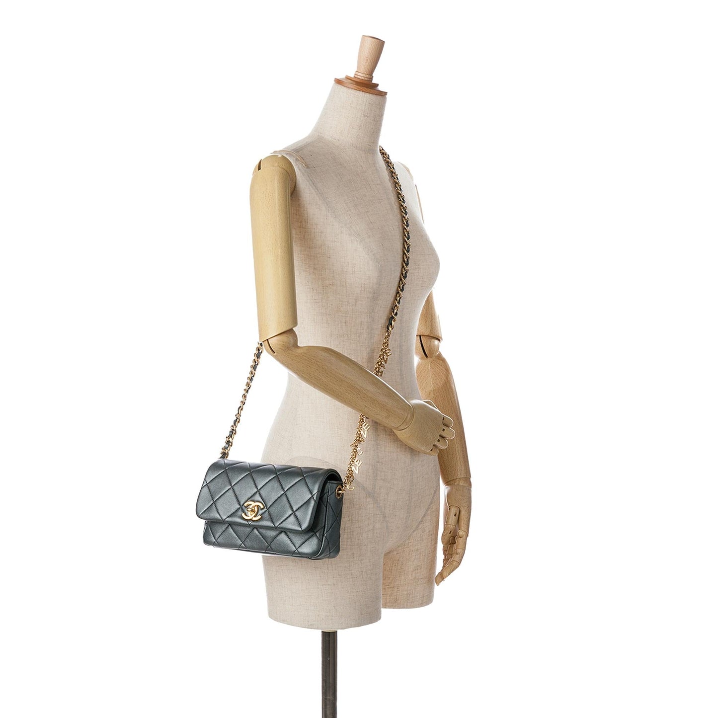 Chanel Quilted Metallic Lambskin Logo Charm Chain Flap (SHG-tizGCB)