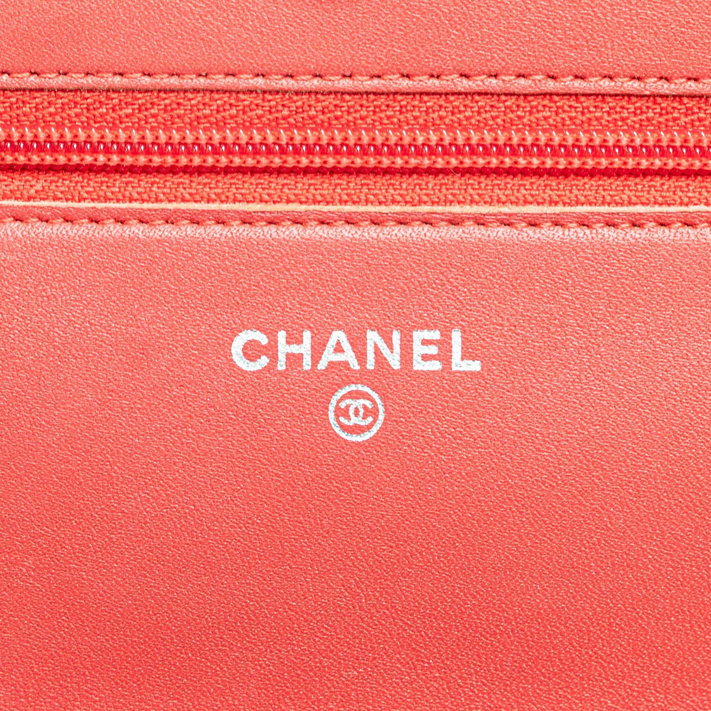 Chanel Quilted Patent Wallet On Chain (SHG-lcx1QN)