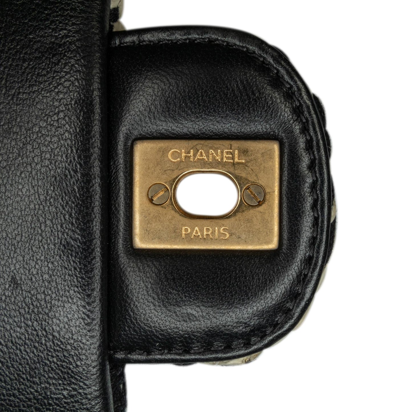 Chanel Raffia Braided with Love Flap (SHG-WzTVWW)