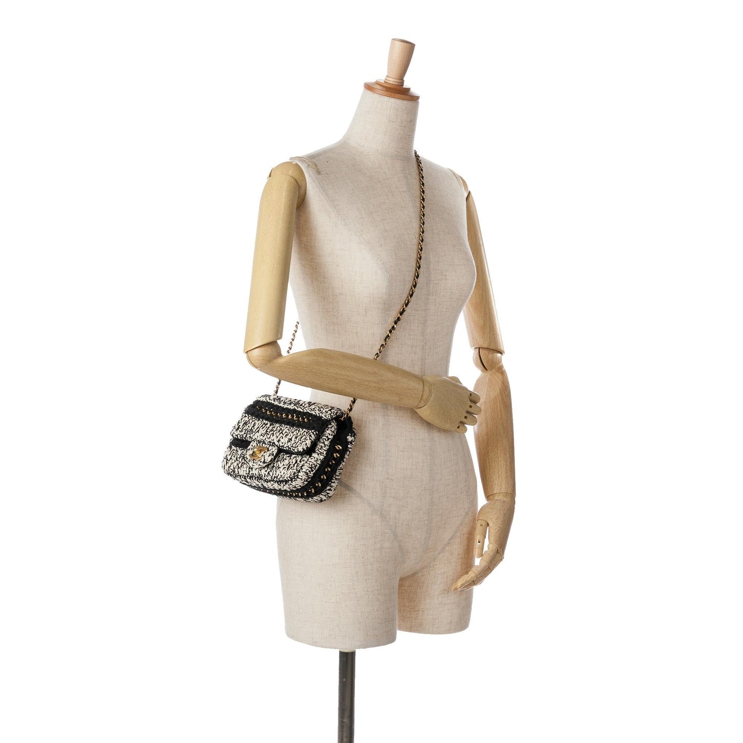 Chanel Raffia Braided with Love Flap (SHG-WzTVWW)