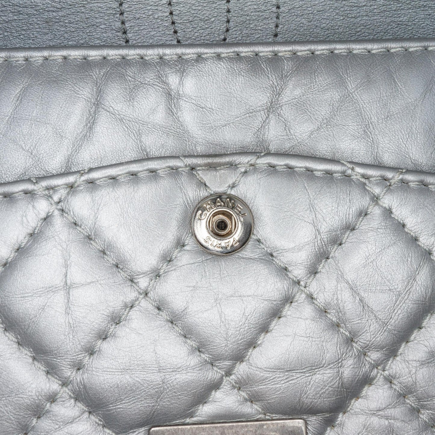 Chanel Reissue 2.55 Aged Calfskin Flap 225