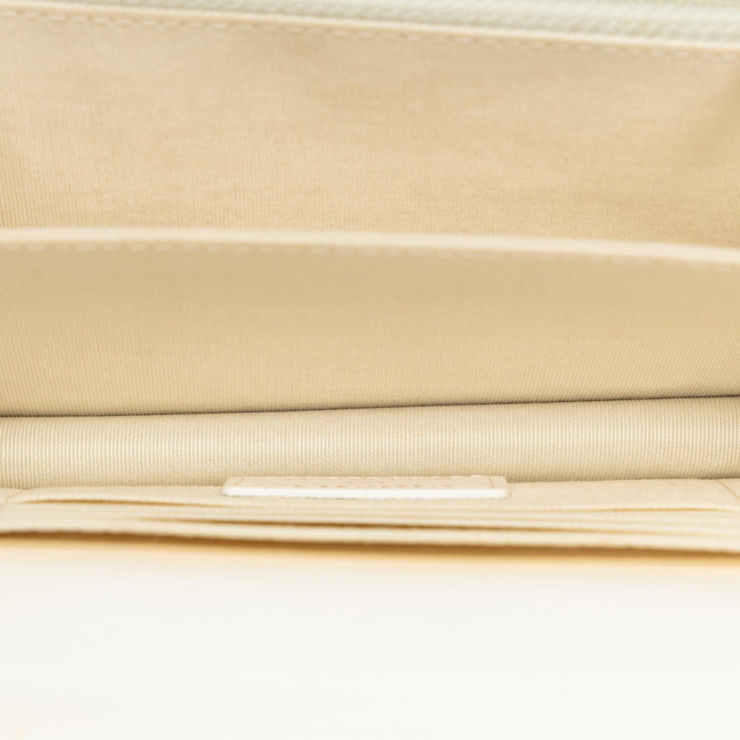 Chanel Romance Lambskin Wallet On Chain (SHG-tedsJV)