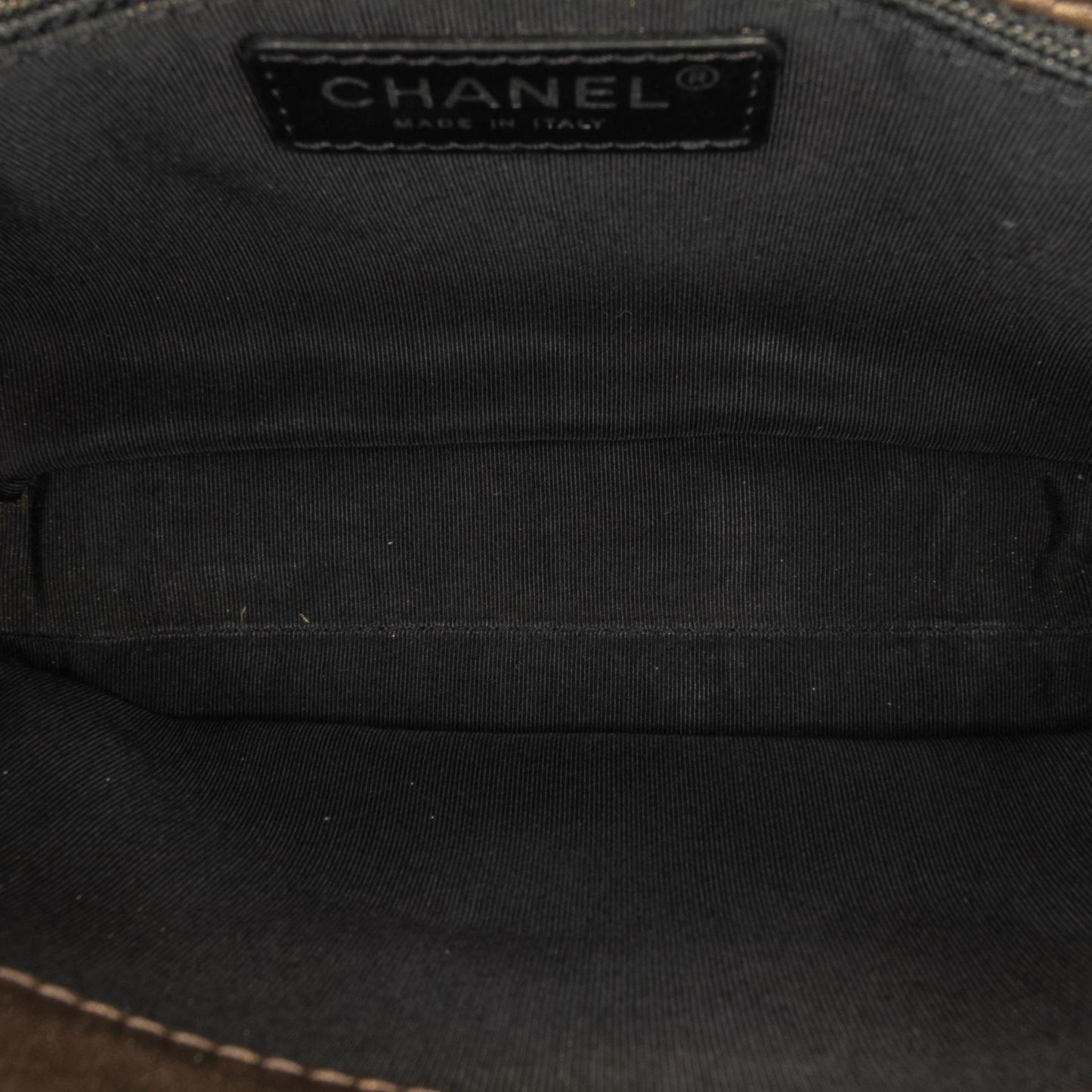 Chanel Small Metallic Goatskin Rock in Rome Flap (SHG-U8bYRV)