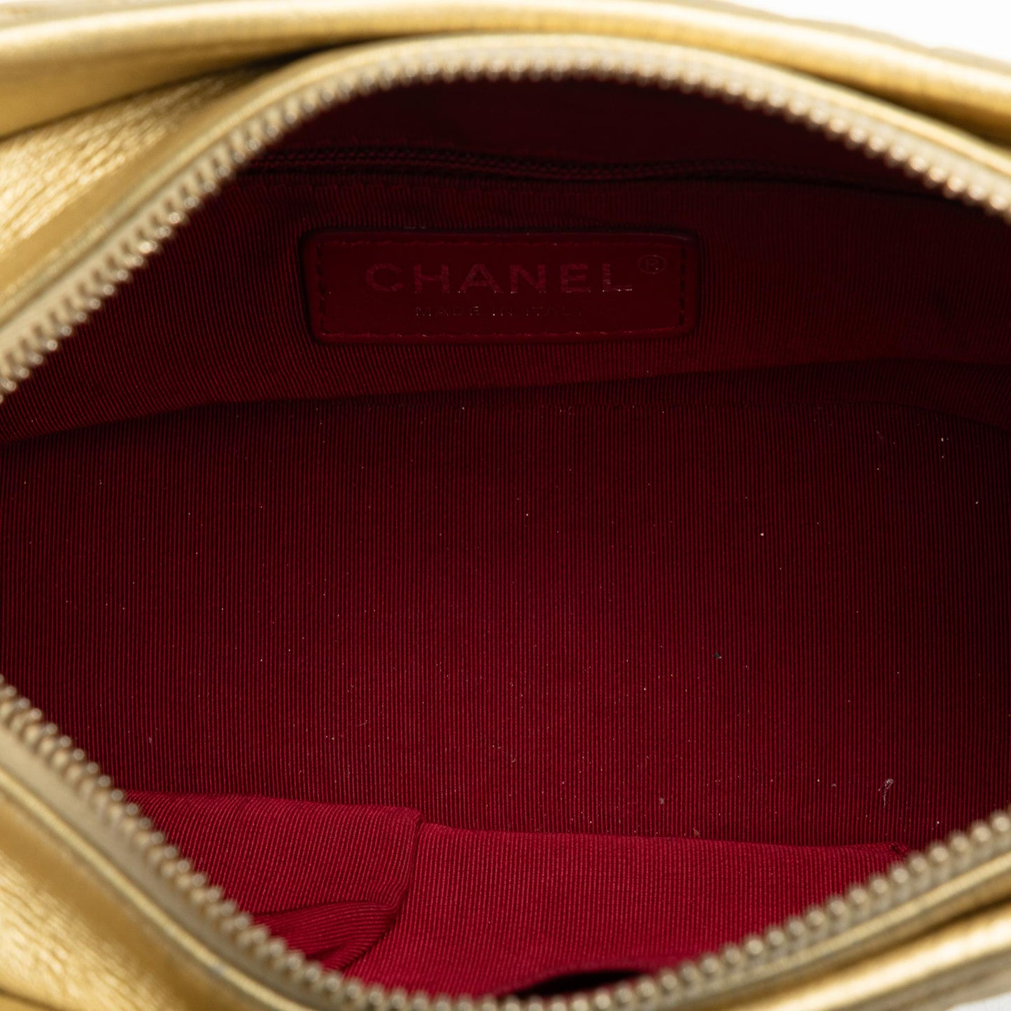 Chanel Small Metallic Lambskin Gabrielle Crossbody (SHG-RgUmSZ)