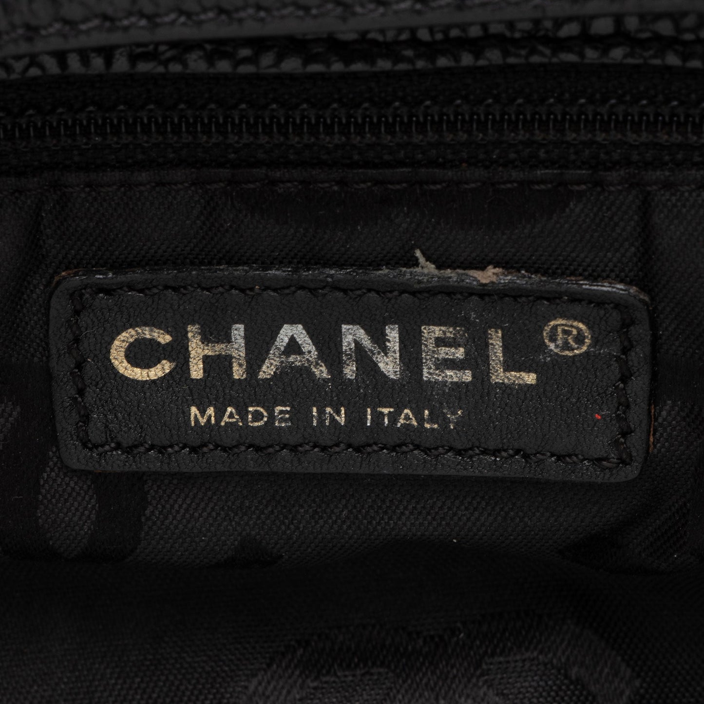 Chanel Vintage Caviar Leather Stitched CC Small Tote (SHF-nw4J2s)