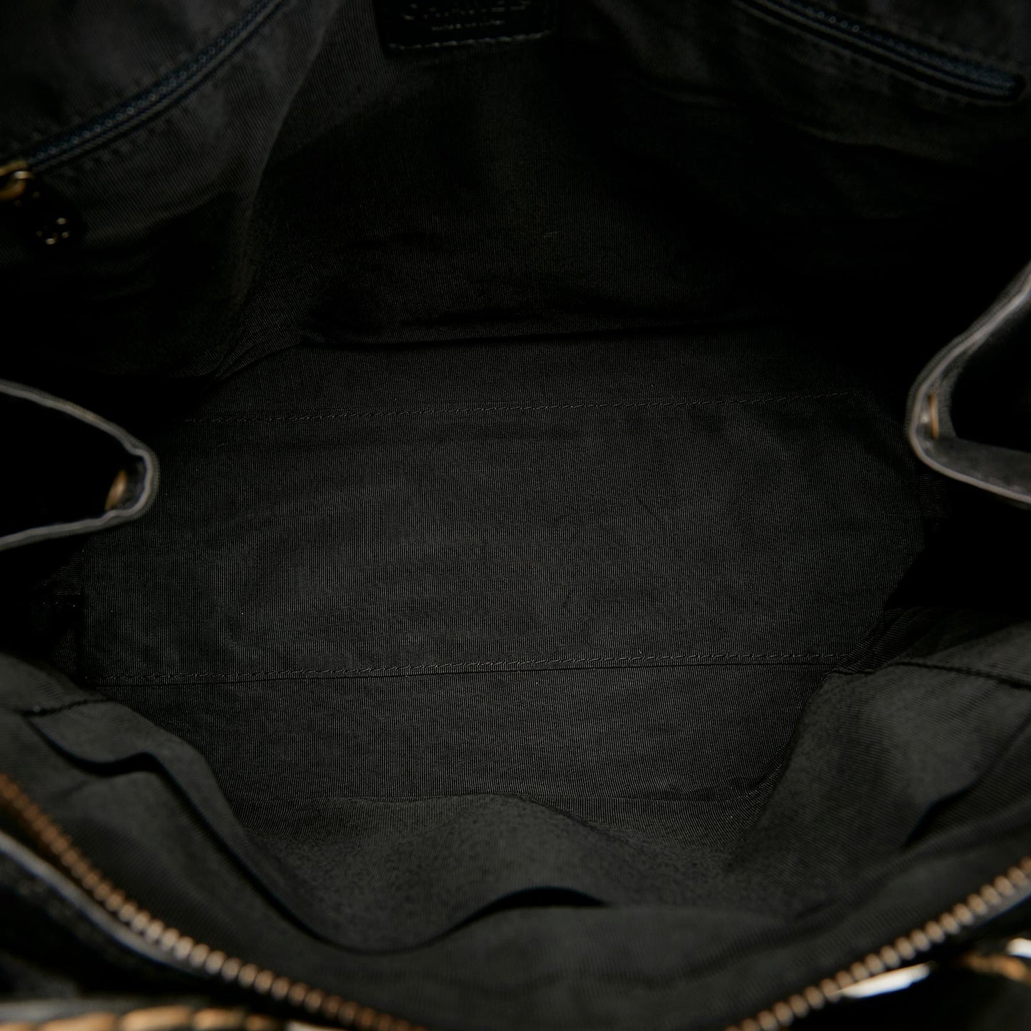 Chanel Wild Stitch Leather Handbag (SHG-dXhYJW)