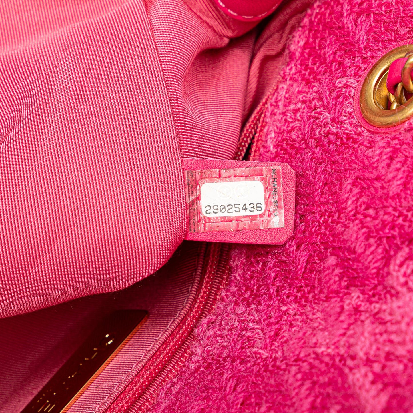 Chanel Wool Tweed Giant Logo Flap (SHG-QVYxbc)