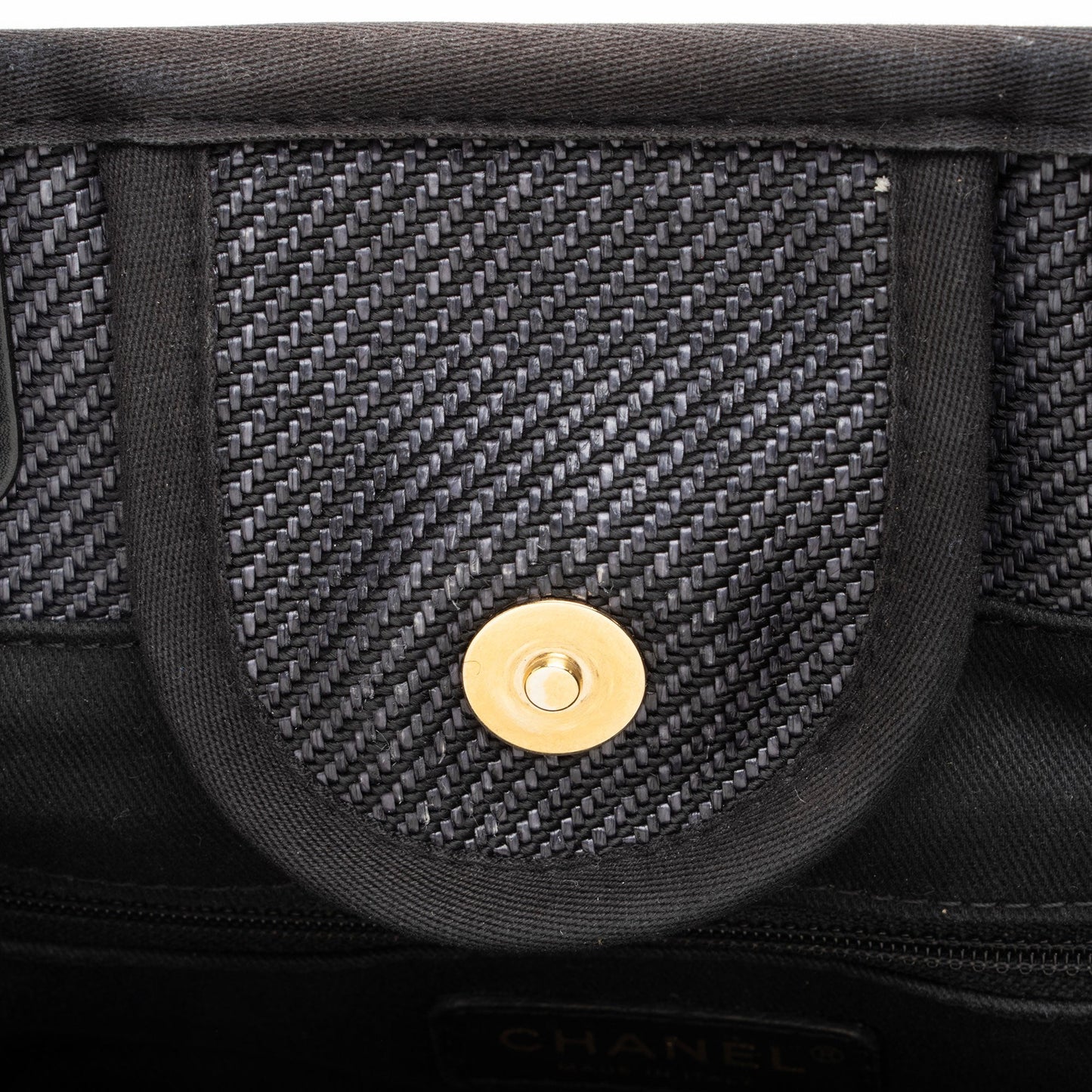 Chanel Woven Straw Deauville Medium Tote (SHF-oXD7wn)