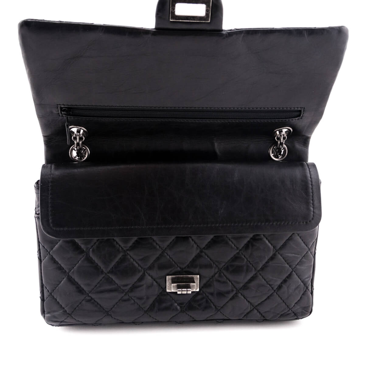Chanel Black Quilted Aged Calfskin 2.55 Reissue 226 Flap Bag