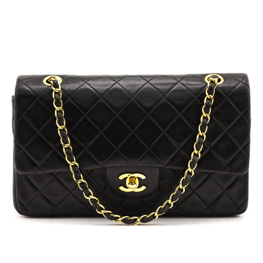 Chanel Black Quilted Lambskin Vintage Medium Classic Double Flap Bag
