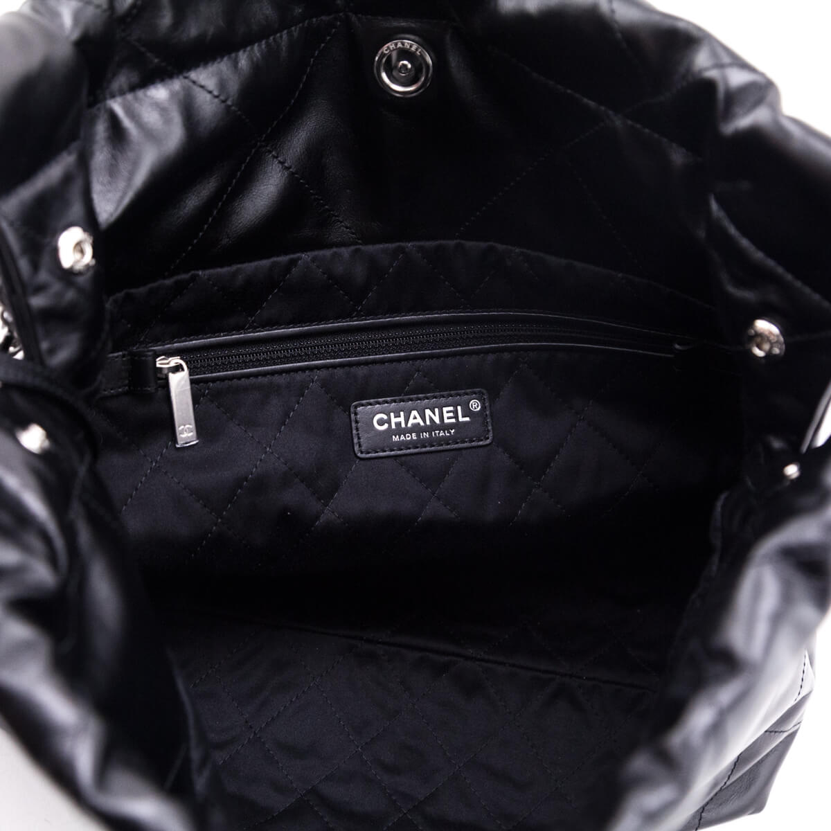 Chanel Black Shiny Calfskin Quilted Small Chanel 22 Bag