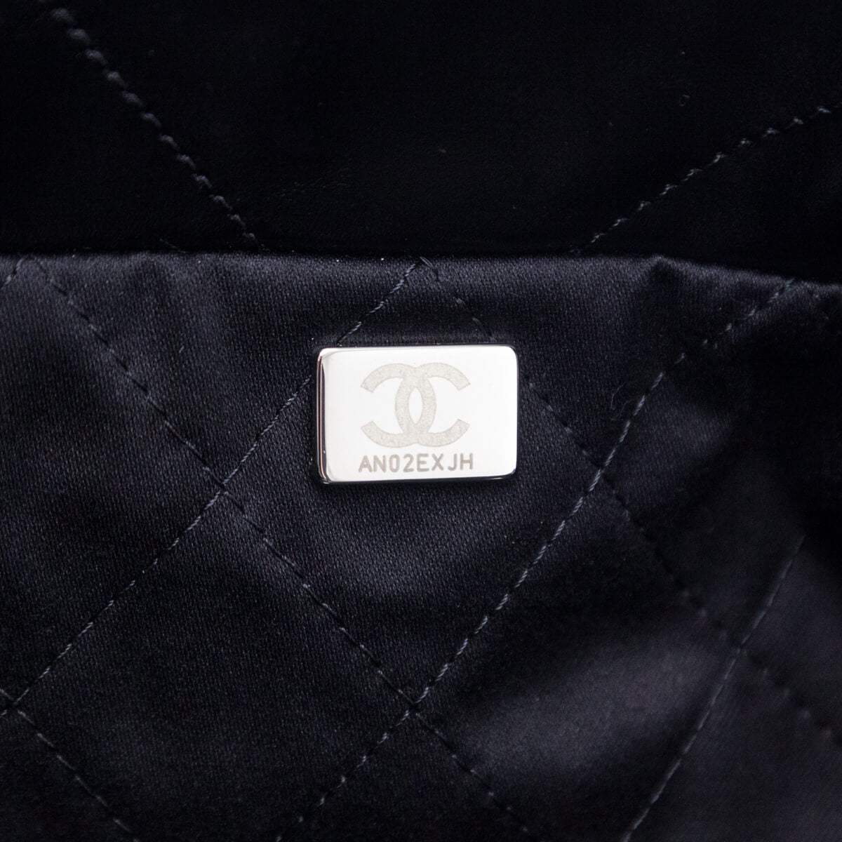 Chanel Black Shiny Calfskin Quilted Small Chanel 22 Bag