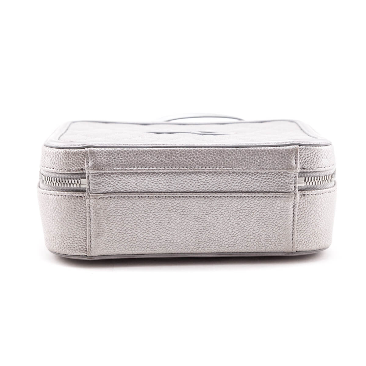 Chanel Metallic Silver Caviar Quilted Medium CC Filigree Vanity Case