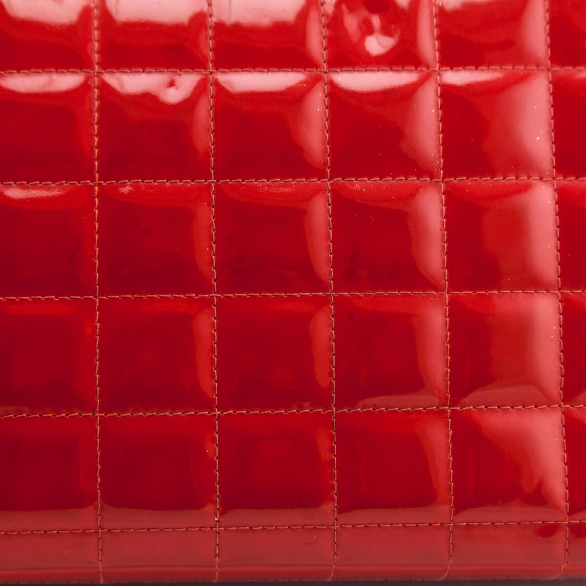 Chanel Red Quilted Patent Vintage Chocolate Bar Reissue Chain Bag
