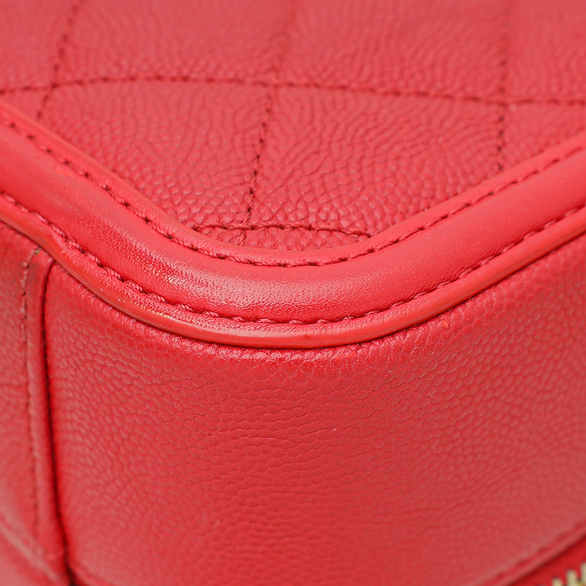 Chanel Red CC Filigree Small Vanity Case