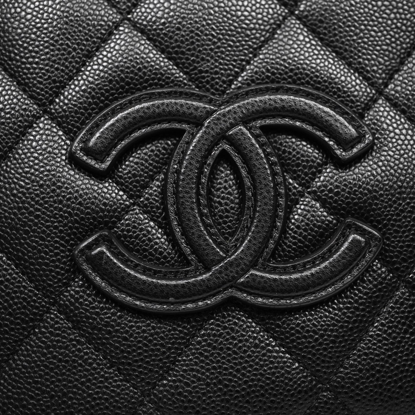 Chanel CC Top Handle Vanity Case Black Caviar Gold Hardware 23P