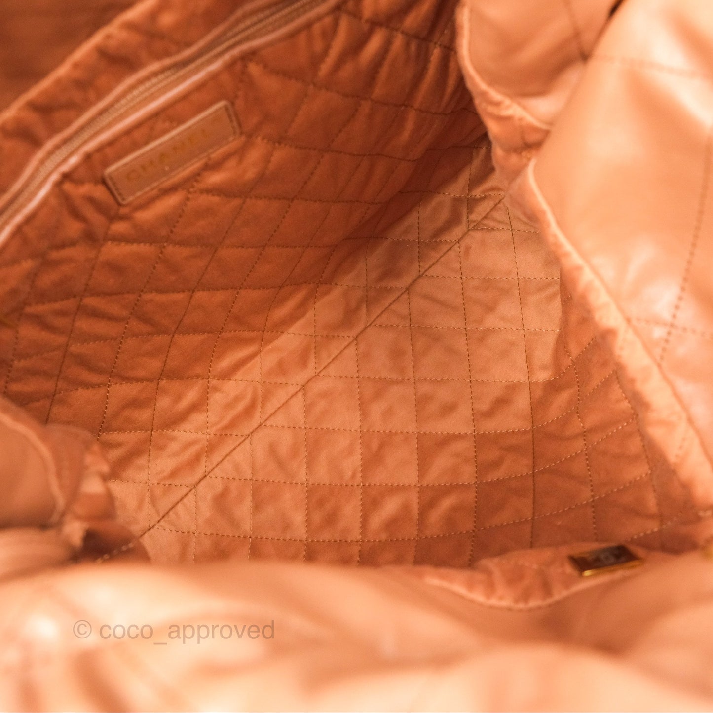 Chanel 22 Medium Caramel Beige Shiny Calfskin Aged Gold Hardware