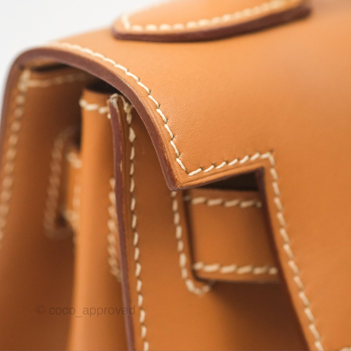 Hermès Vintage Kelly 28 Sellier Gold Calf Gold Hardware