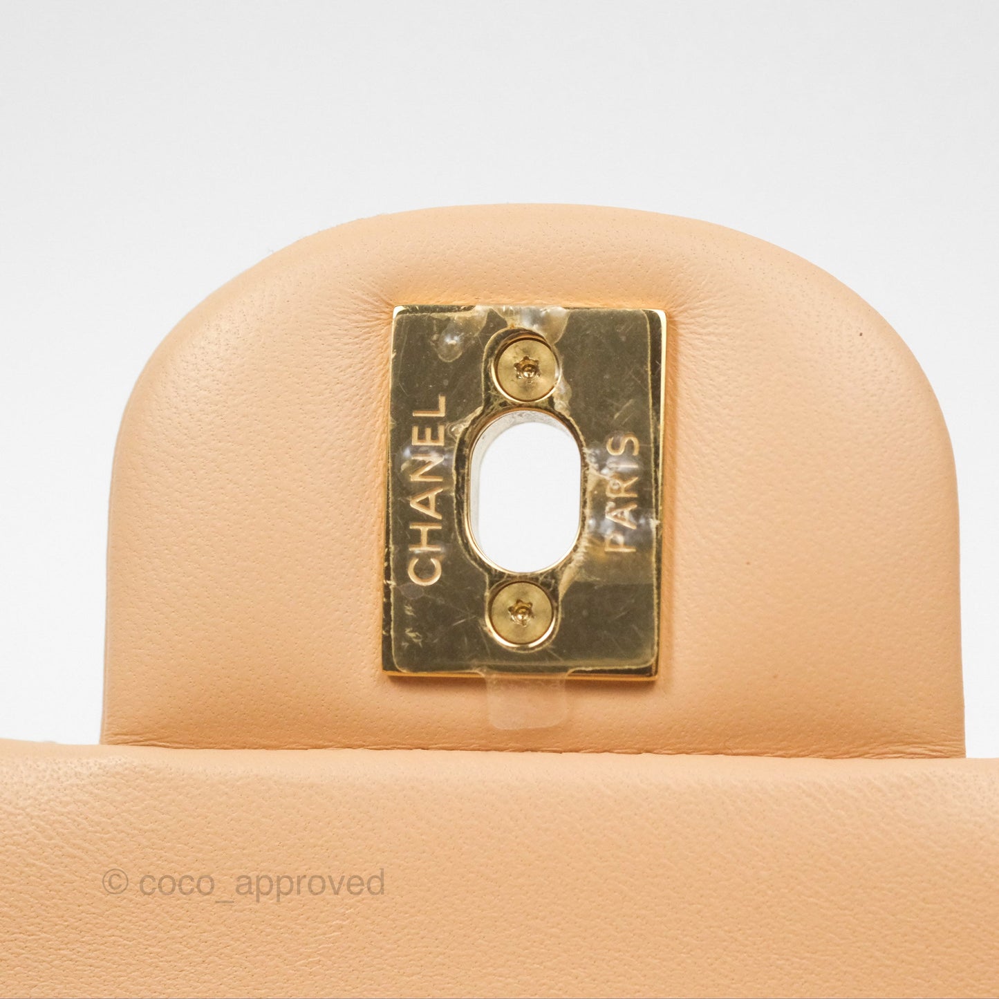 Chanel Classic M/L Medium Flap Quilted Beige Lambskin Gold Hardware